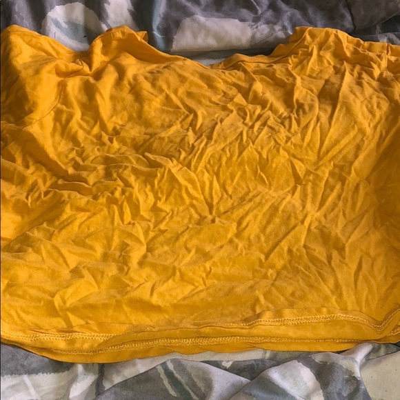 Crop top - Picture 2 of 2